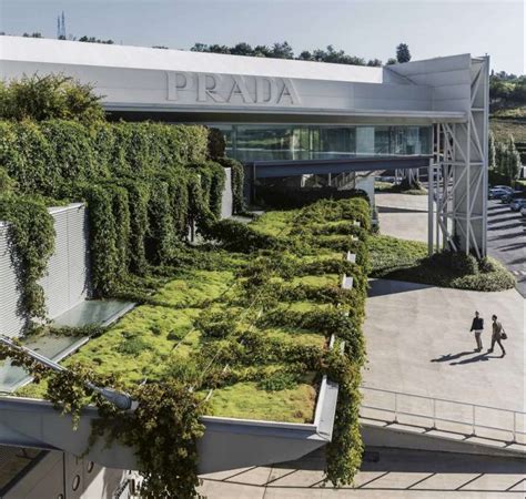 ᐅ Prada S.p.a. A Terranuova Bracciolini 